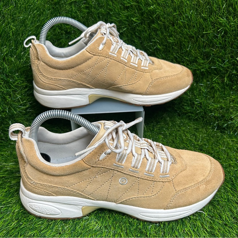 Rockport DMX Max Women Tan‎ Suede Leather Walking Shoes Sneakers K71708 Size 8.5